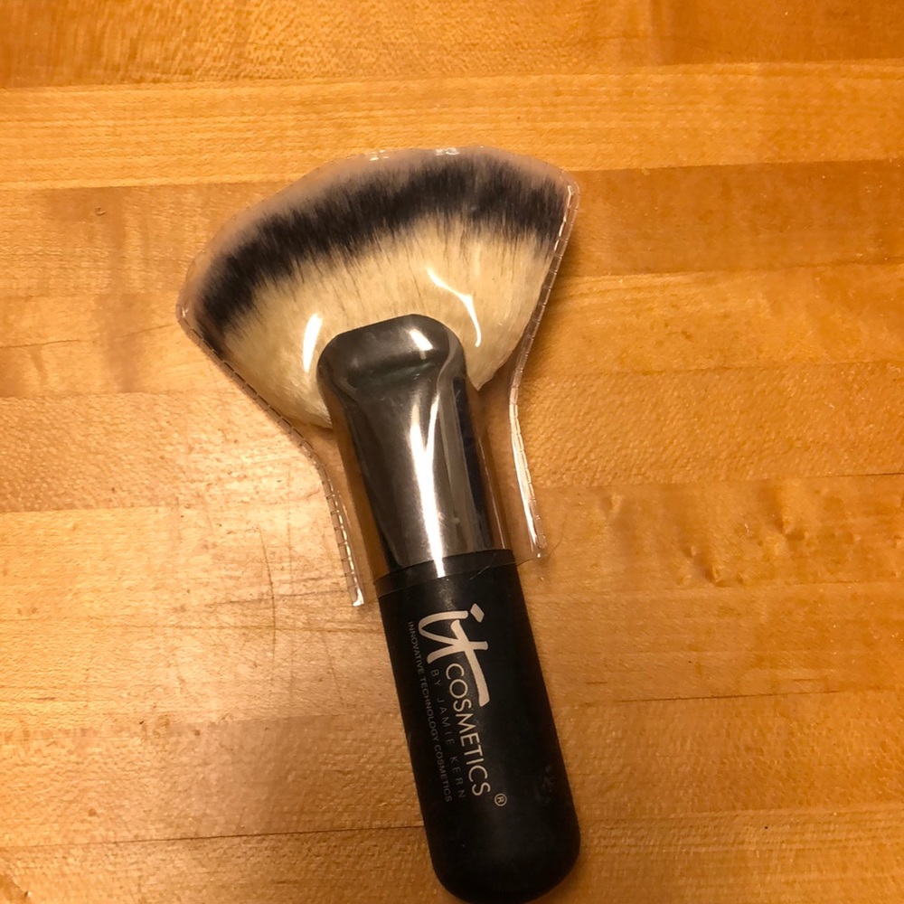 It Cosmetics